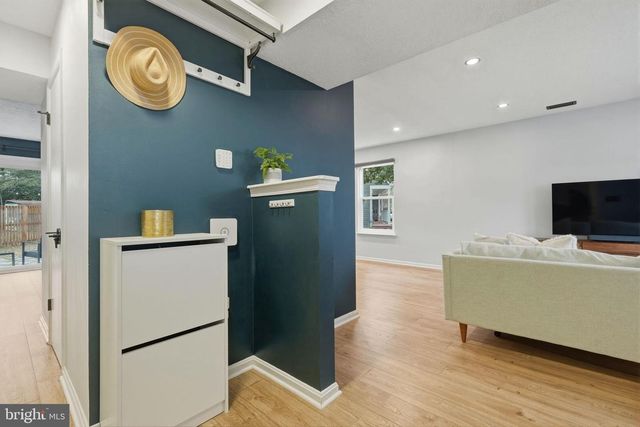 4235 MOCKINGBIRD CIR, Waldorf, MD 20603