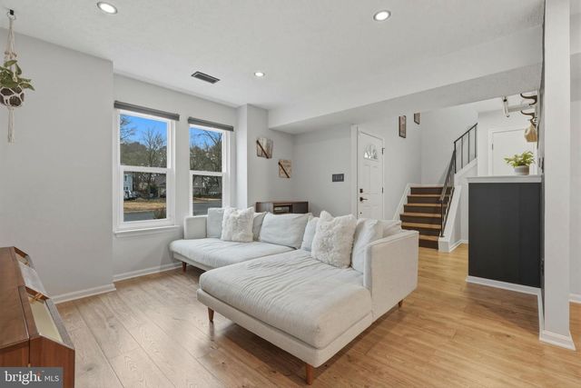 4235 MOCKINGBIRD CIR, Waldorf, MD 20603