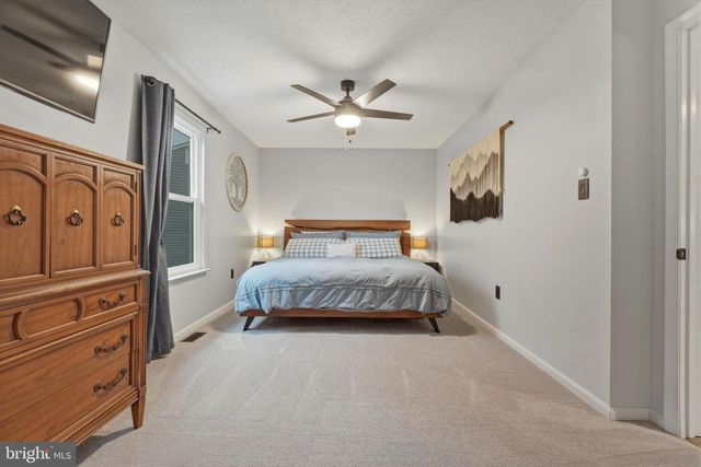 4235 MOCKINGBIRD CIR, Waldorf, MD 20603