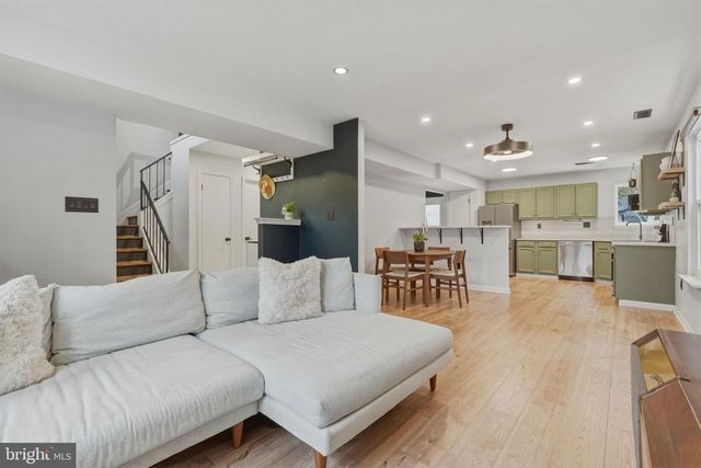 4235 MOCKINGBIRD CIR, Waldorf, MD 20603