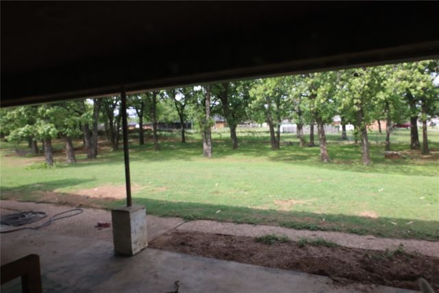 100 Thousand Oaks Lane, Joshua, TX 76058