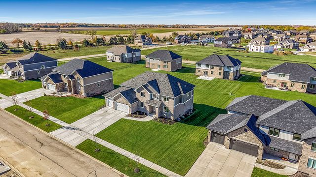 8022 Stanley Trail, Frankfort, IL 60423