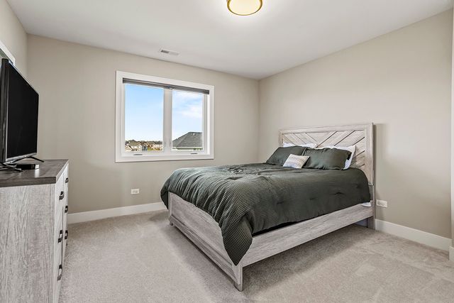 8022 Stanley Trail, Frankfort, IL 60423