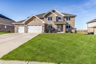 8022 Stanley Trail, Frankfort, IL 60423