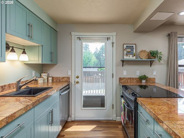 15110 Sw BARLOW Ct, Beaverton, OR 97007