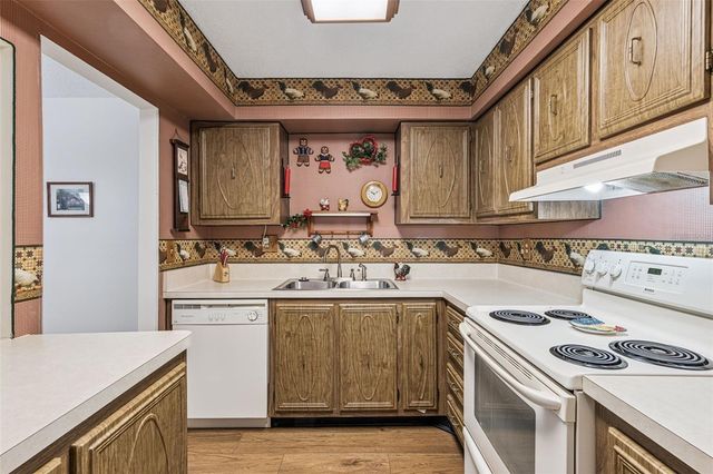 508 ORANGE DRIVE 11, Altamonte Springs, FL 32701