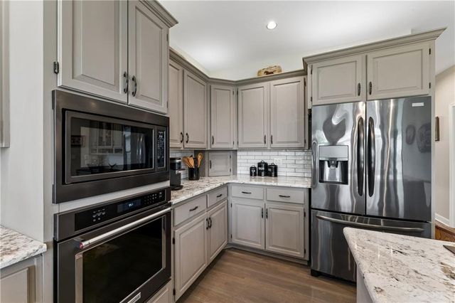 23237 Nall Road, Bucyrus, KS 66013