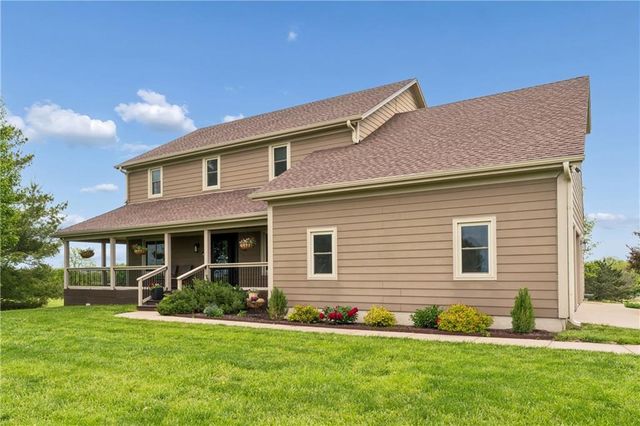 23237 Nall Road, Bucyrus, KS 66013