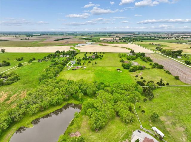 23237 Nall Road, Bucyrus, KS 66013