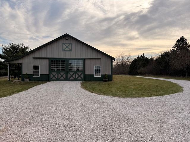 23237 Nall Road, Bucyrus, KS 66013