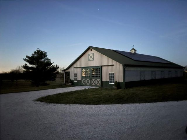 23237 Nall Road, Bucyrus, KS 66013
