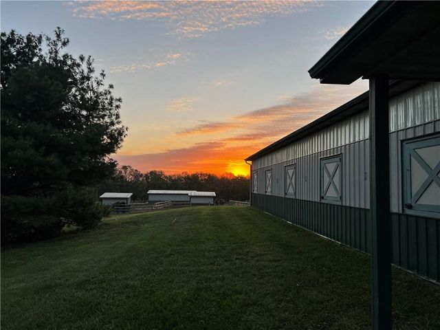 23237 Nall Road, Bucyrus, KS 66013