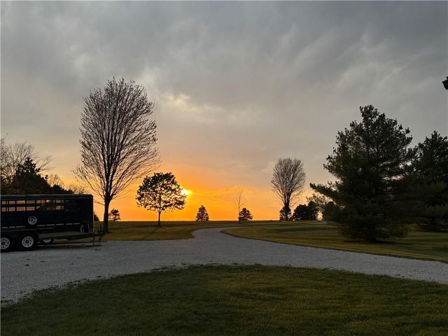 23237 Nall Road, Bucyrus, KS 66013