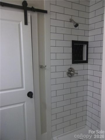 2431 Columbus Circle 15, Charlotte, NC 28208