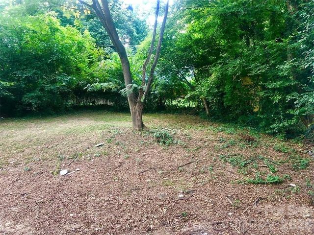 2431 Columbus Circle 15, Charlotte, NC 28208