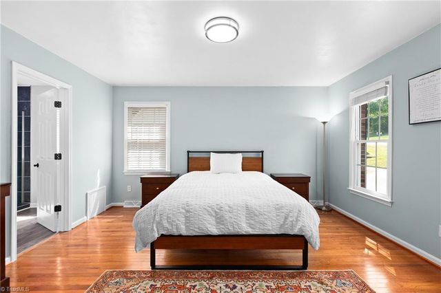 6721 Fairwood Court, Clemmons, NC 27012