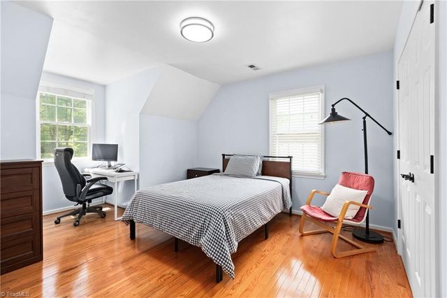 6721 Fairwood Court, Clemmons, NC 27012