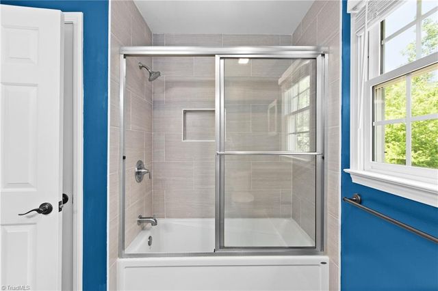 6721 Fairwood Court, Clemmons, NC 27012