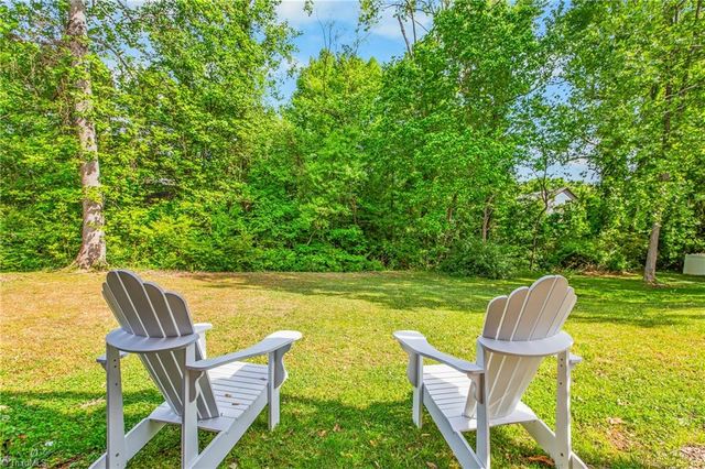 6721 Fairwood Court, Clemmons, NC 27012