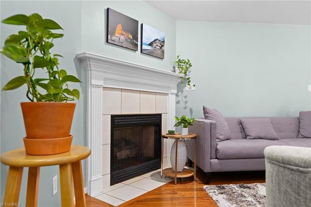 6721 Fairwood Court, Clemmons, NC 27012