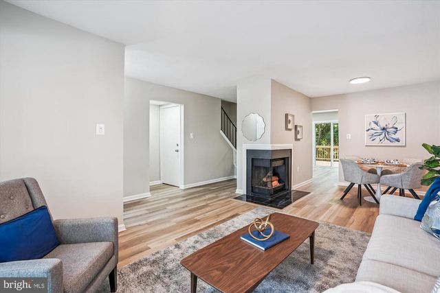 13713 AUTUMN VALE CT #30B, Chantilly, VA 20151