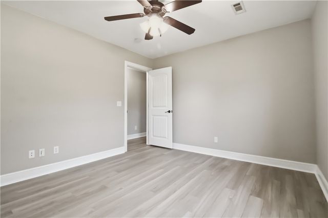 536 N Fox Meadows Lane, Fayetteville, AR 72704