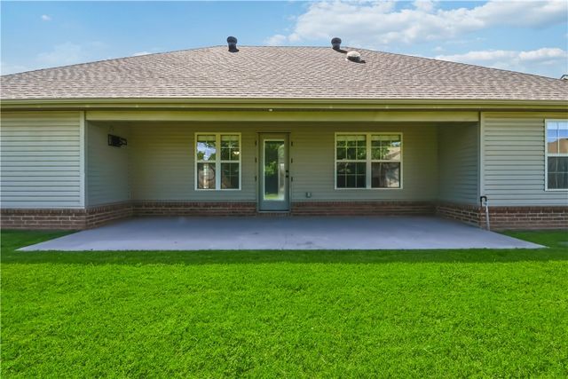 536 N Fox Meadows Lane, Fayetteville, AR 72704