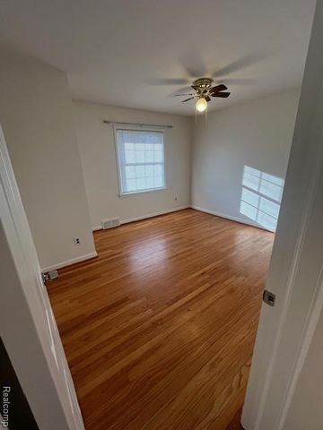 9918 Woodring Street, Livonia, MI 48150