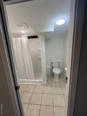 9918 Woodring Street, Livonia, MI 48150