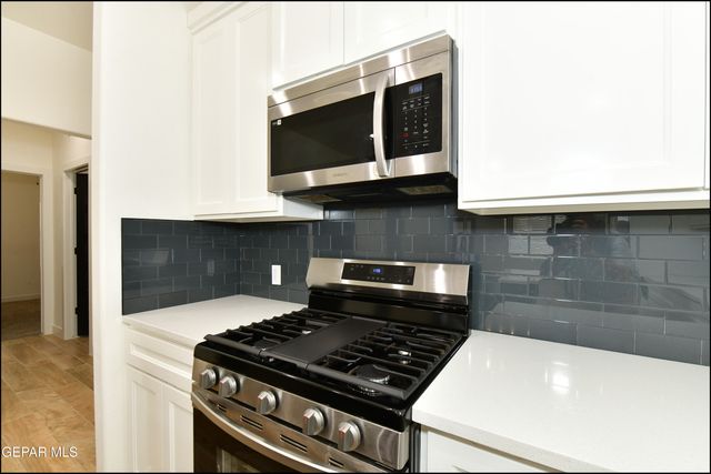 7913 MITZIE RAM Place, El Paso, TX 79904