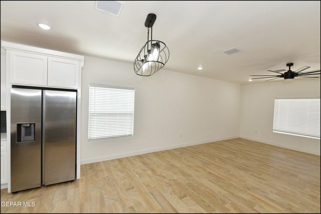 7913 MITZIE RAM Place, El Paso, TX 79904