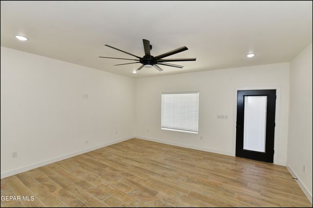 7913 MITZIE RAM Place, El Paso, TX 79904