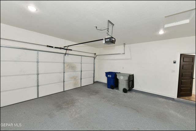 7913 MITZIE RAM Place, El Paso, TX 79904