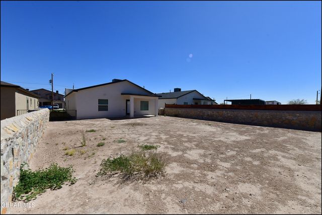 7913 MITZIE RAM Place, El Paso, TX 79904