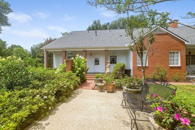 23316 Elberta Ln, Zachary, LA 70791