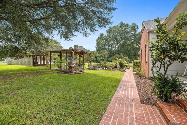 23316 Elberta Ln, Zachary, LA 70791