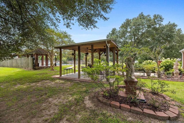 23316 Elberta Ln, Zachary, LA 70791