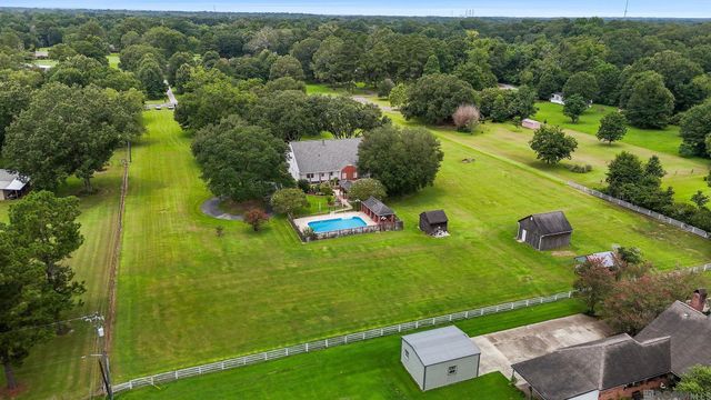 23316 Elberta Ln, Zachary, LA 70791