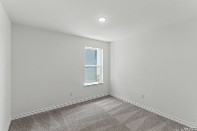 946 Bluegrass Pt, New Braunfels, TX 78130