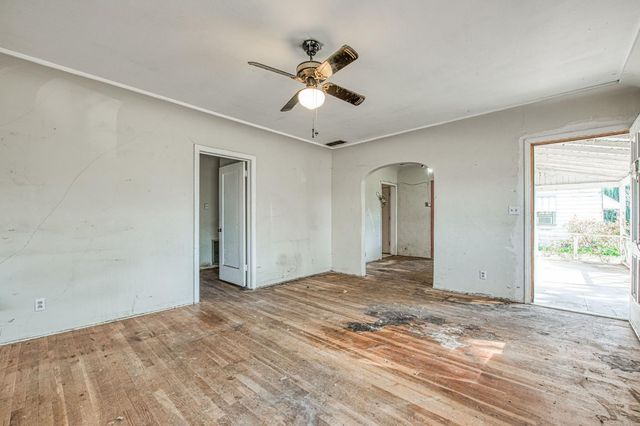 4603 E Nevada Avenue, Fresno, CA 93702