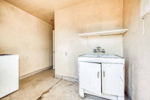 4603 E Nevada Avenue, Fresno, CA 93702