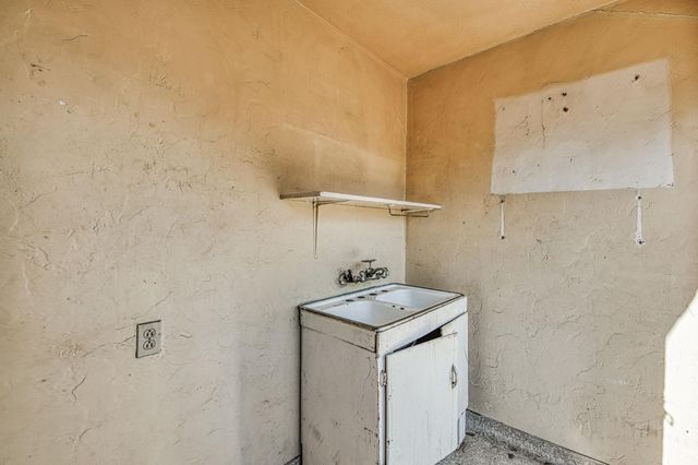 4603 E Nevada Avenue, Fresno, CA 93702