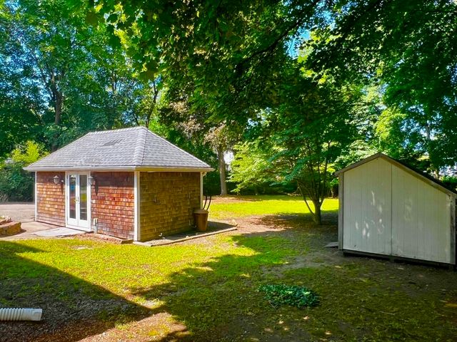 8A Mellon Rd, Wellesley, MA 02482