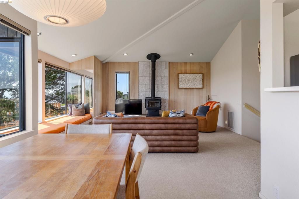 Image 21 of property listing at 186 Wild Moor Reach, The Sea Ranch, CA 95497