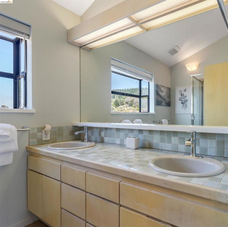 Image 32 of property listing at 186 Wild Moor Reach, The Sea Ranch, CA 95497