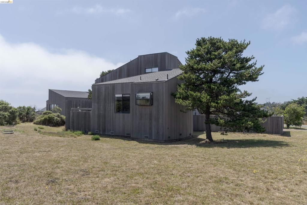Image 43 of property listing at 186 Wild Moor Reach, The Sea Ranch, CA 95497