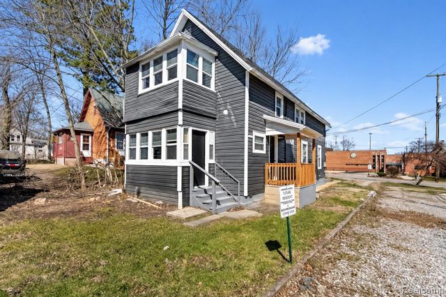 119 Moores River Drive, Lansing, MI 48910