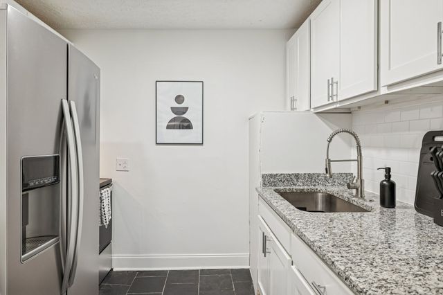 501B Meridian St, Nashville, TN 37207