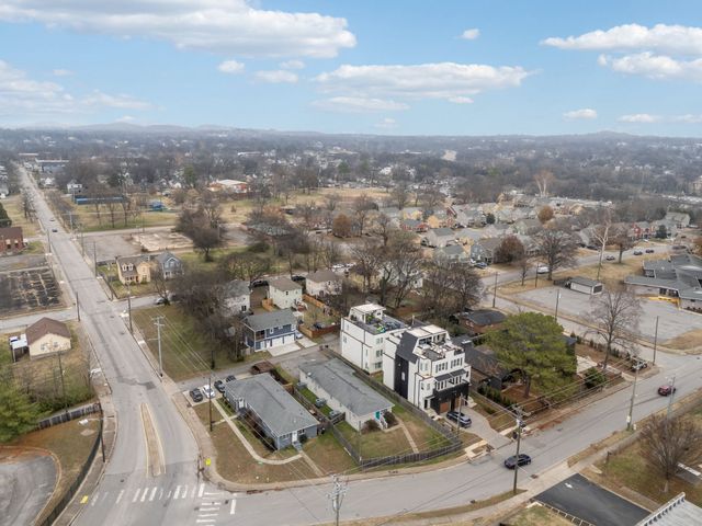 501B Meridian St, Nashville, TN 37207