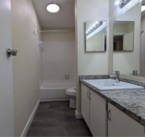 7200 W T C Jester Boulevard 203, Houston, TX 77088